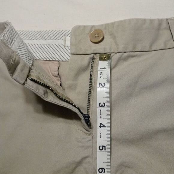 Ann Taylor LOFT Khaki Modern Shorts Size 8 - Picture 10 of 11